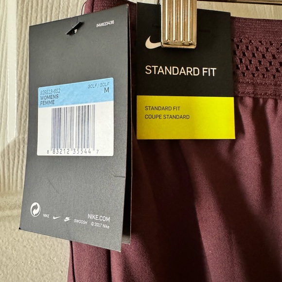 Nike Women’s Woven Pant - Picture 3 of 4